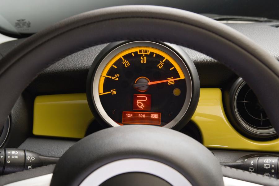  Mini E 2008 года  (фото 22 из 35)